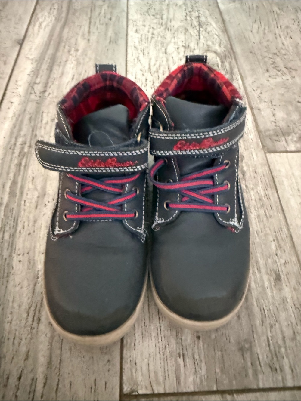 Used Eddie Bauer boys Kids Navy High-Top Sneakers boots with Red Accents size 11